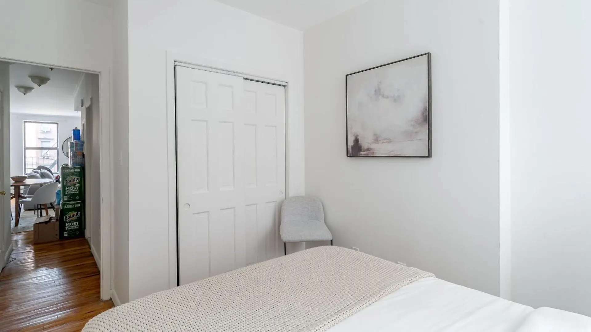 Bright 3Br 1Ba Retreat In Hells Kitchen Steps From Times Square Apartment New York United States